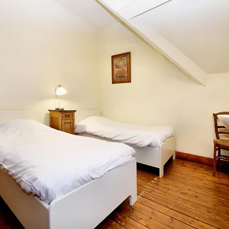 Villa Beautiful Castle House In With Spacious Garden, Cleaning Included