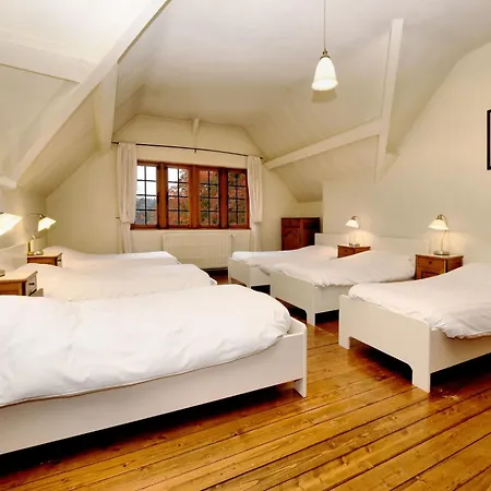 Villa Beautiful Castle House In With Spacious Garden, Cleaning Included *