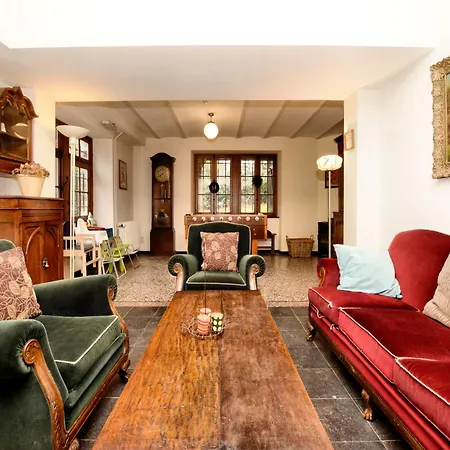 Beautiful Castle In Wit Garden, Cleaning Included * Spa